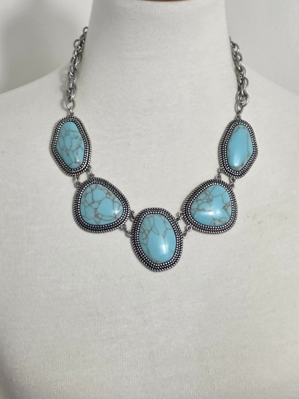 Premier Designs Statement Bib Necklace Faux Turquoise Cabochons in Silver Bezels